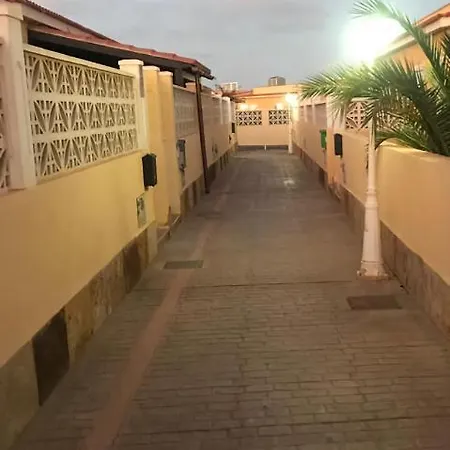 Casa Laura 아파트 칼레타데푸스테