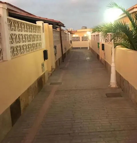 Casa Laura شقة كاليتا ذي فوستي